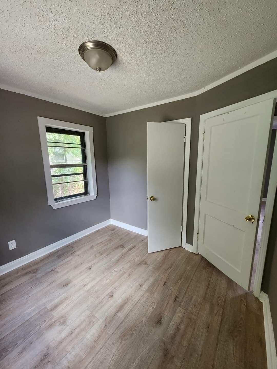 Sold $35,000 • Co-Listing Agent