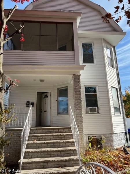 264 Sanford St, East Orange, NJ 07018 - photo 1