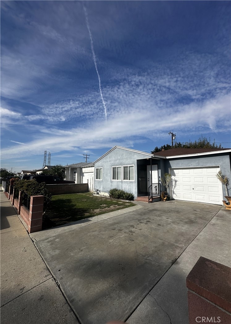 1047 E Spicer St, Carson, CA 90745 - photo 1