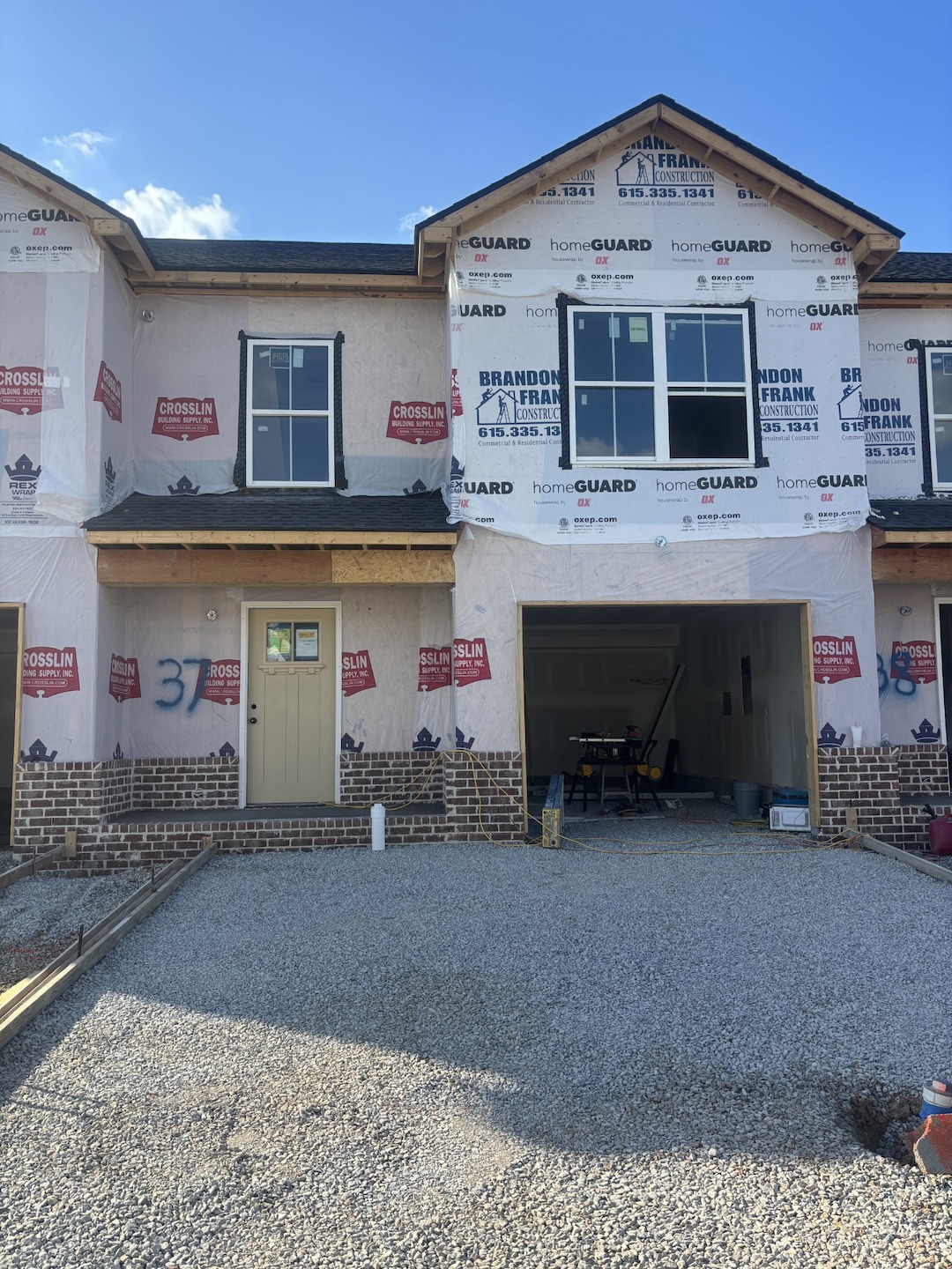 For Sale $349,900 • Co-Listing Agent