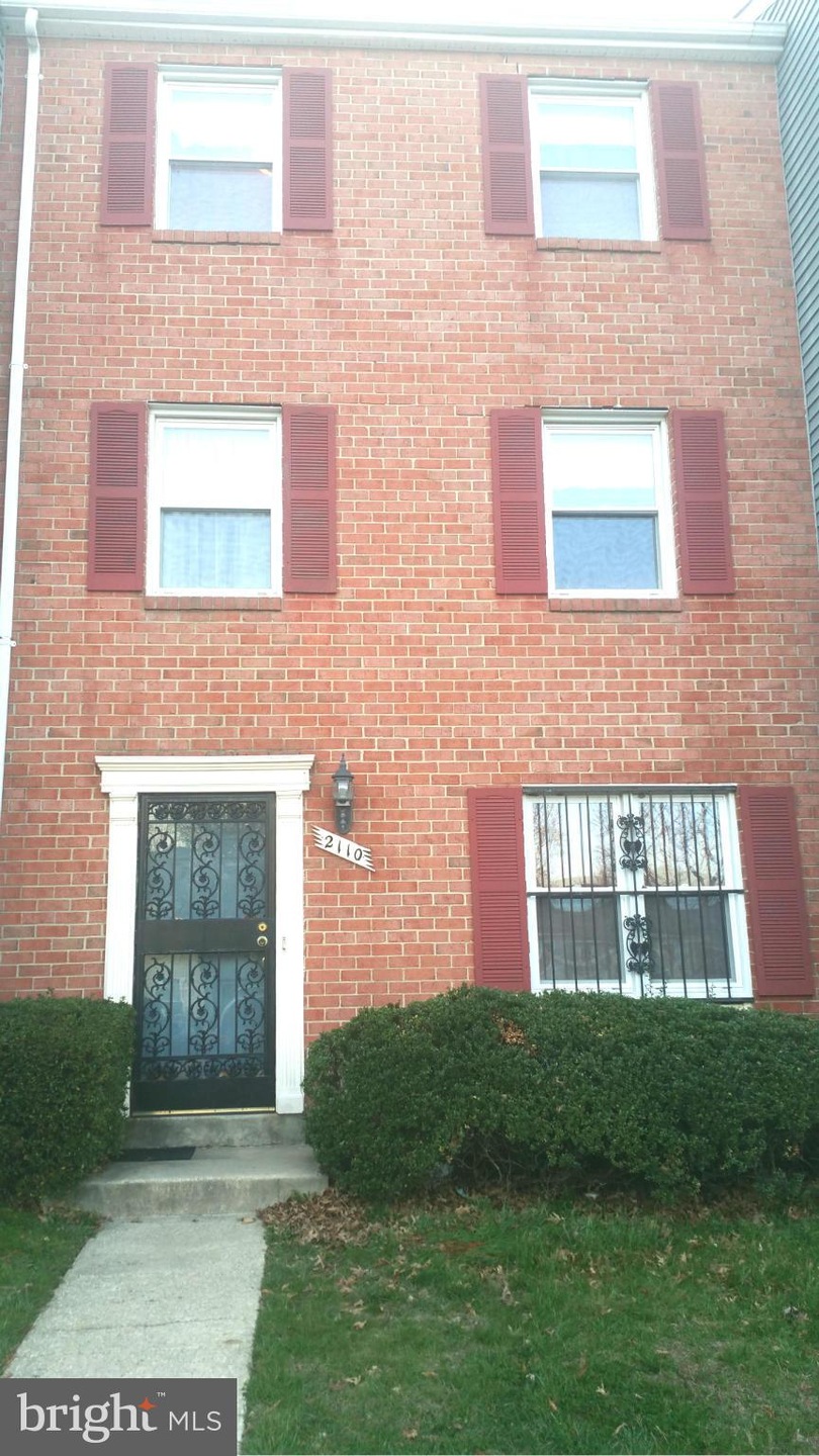2110 N Anvil Ln, Temple Hills, MD 20748 - photo 1
