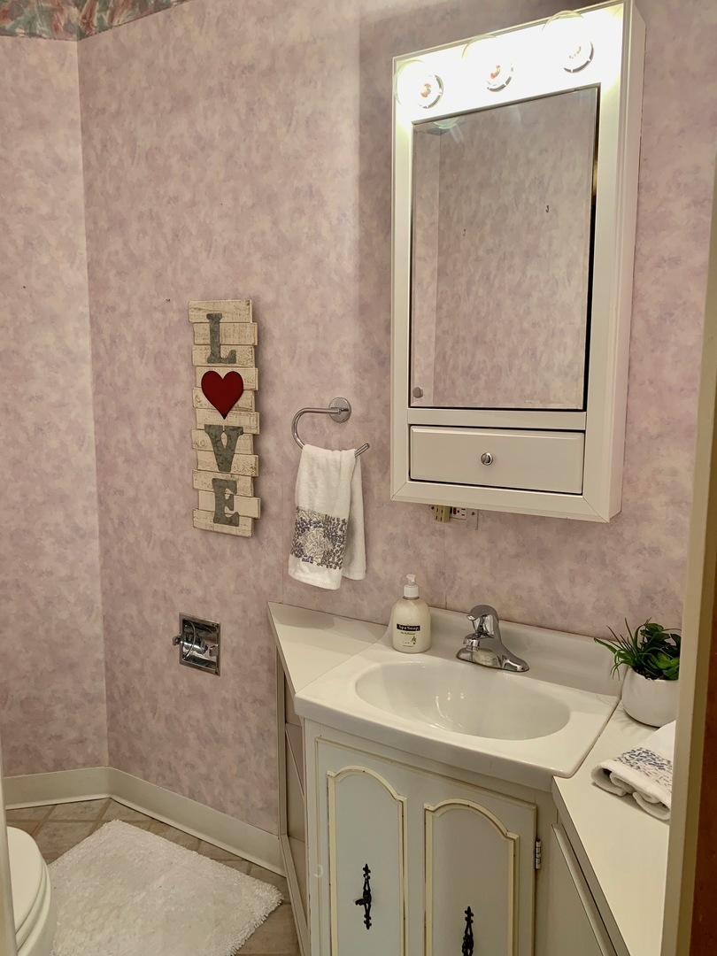 1600 Chestnut St, Waukegan, IL 60085 - photo 1