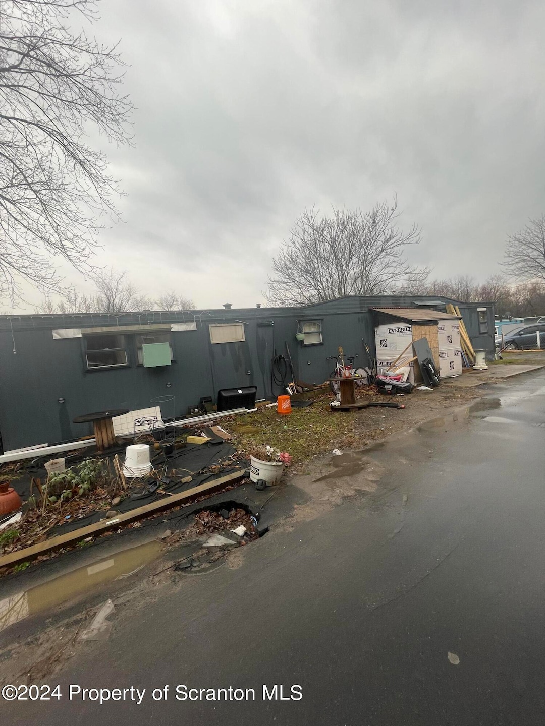 35 Rockledge Terrace, Taylor, PA 18517 - photo 1