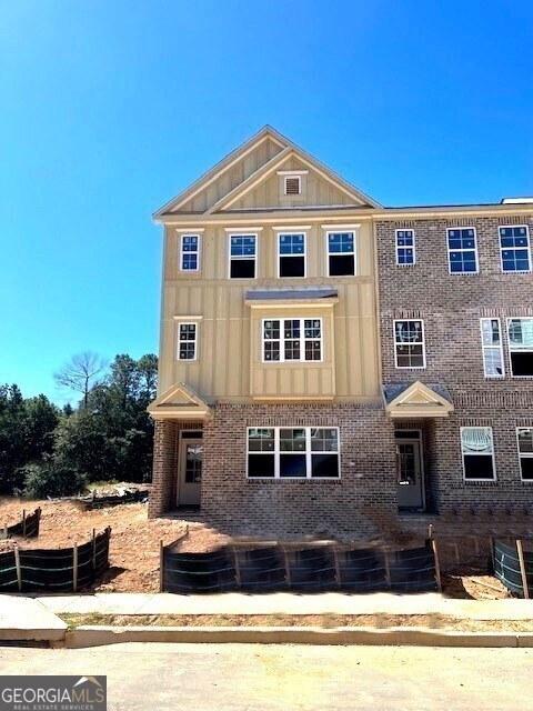 Sold $430,500 • Co-Listing Agent