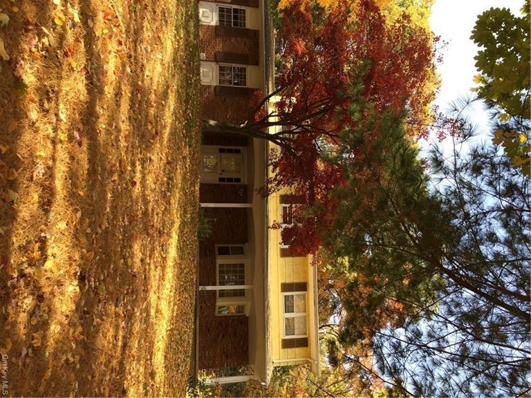 137 Trails End, New City, NY 10956 - photo 1