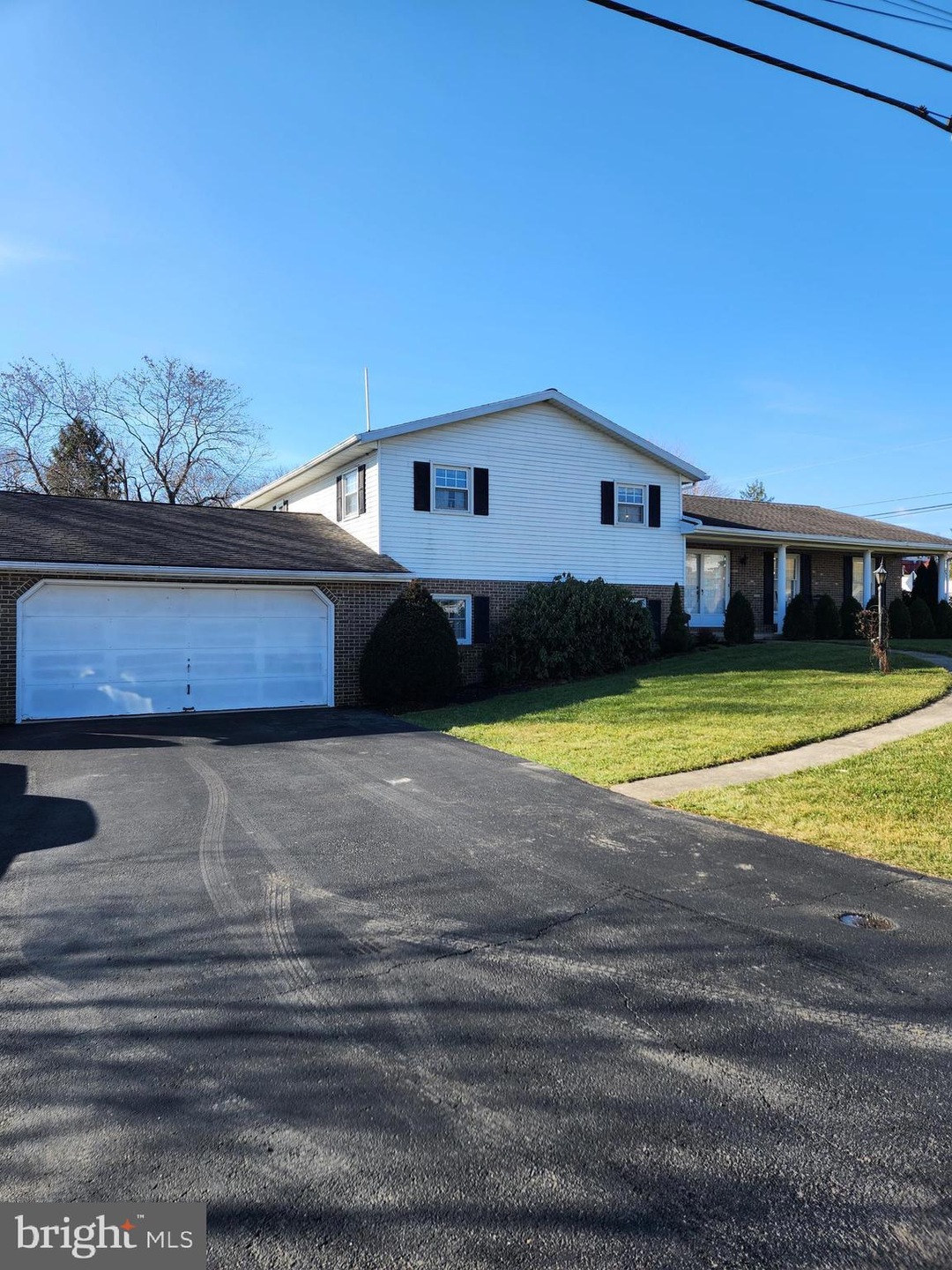 4270 Wilhelm Dr, Chambersburg, PA 17202 - photo 1