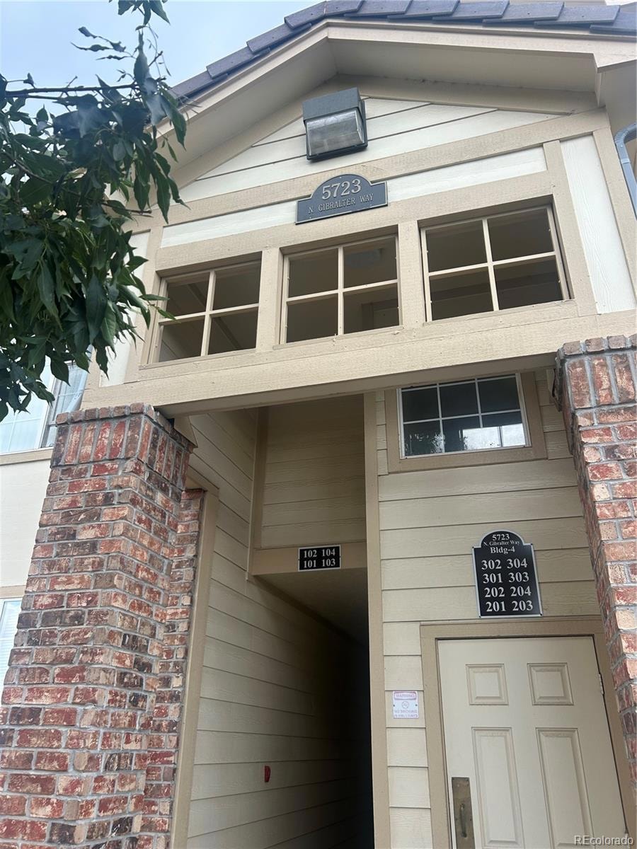 5723 N Gibralter Way unit 4201, Aurora, CO 80019 - photo 1