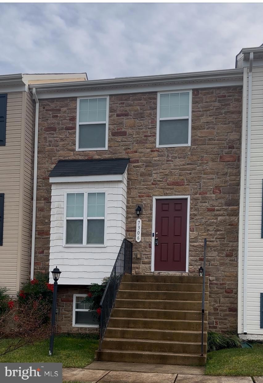 7306 Statesman Blvd, Ruther Glen, VA 22546 - photo 1