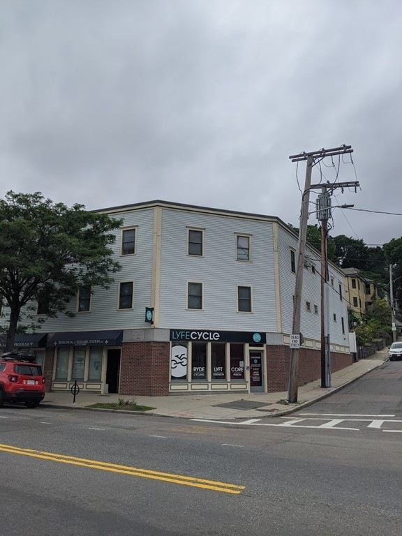 2 Lee Hill Rd unit 4, Roslindale, MA 02131 - photo 1