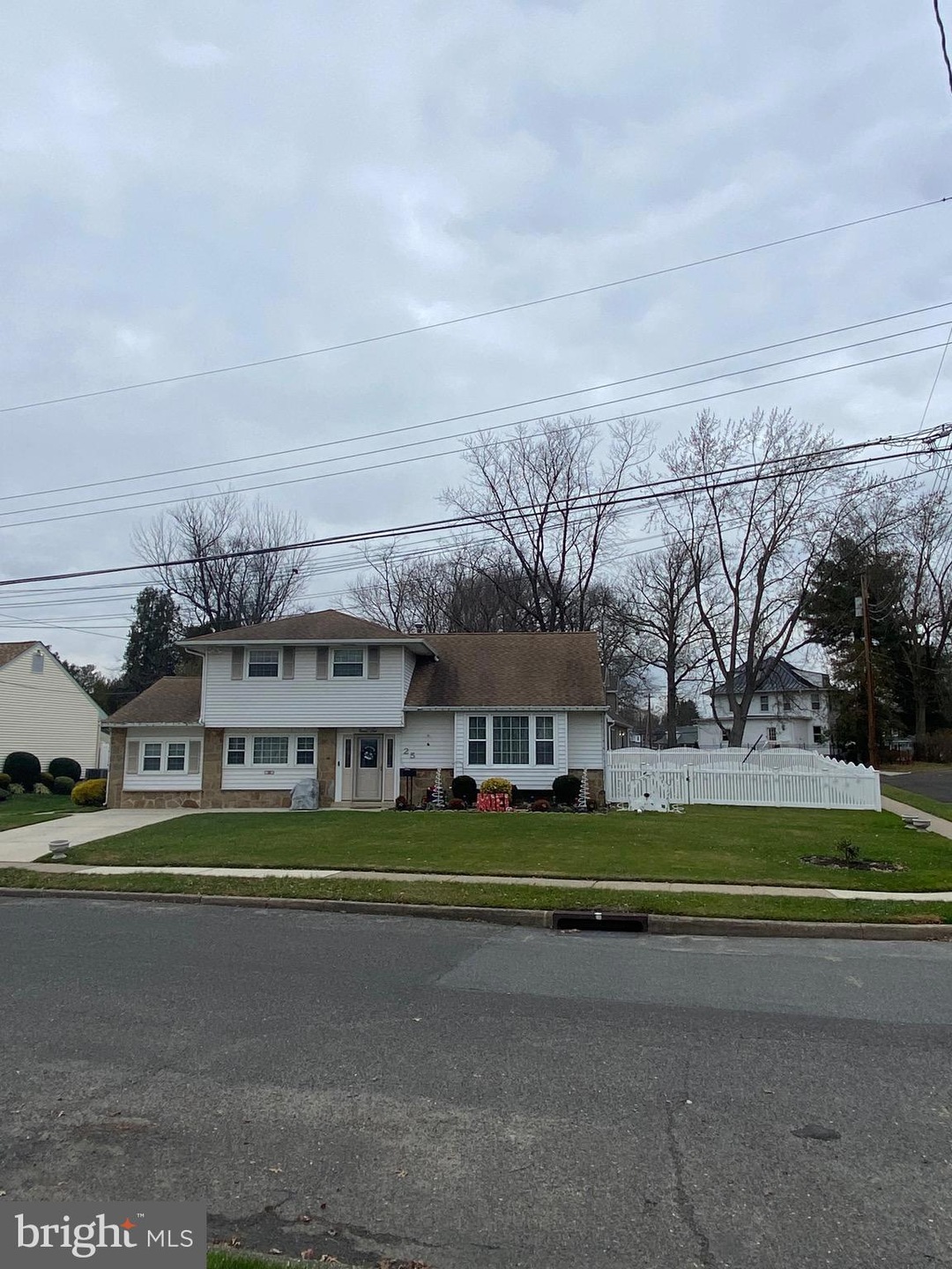 Sold $350,000 • Co-Listing Agent