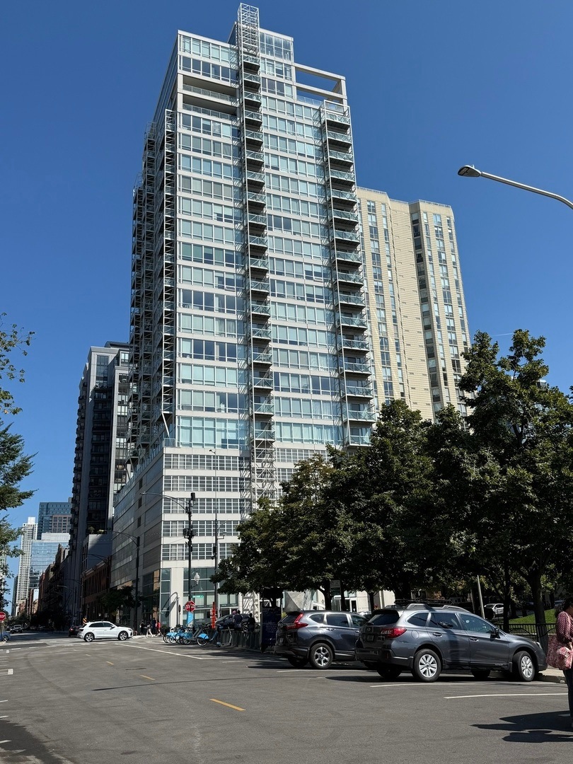 Kingsbury on the Park unit 1208, Chicago, IL 60654 - photo 1