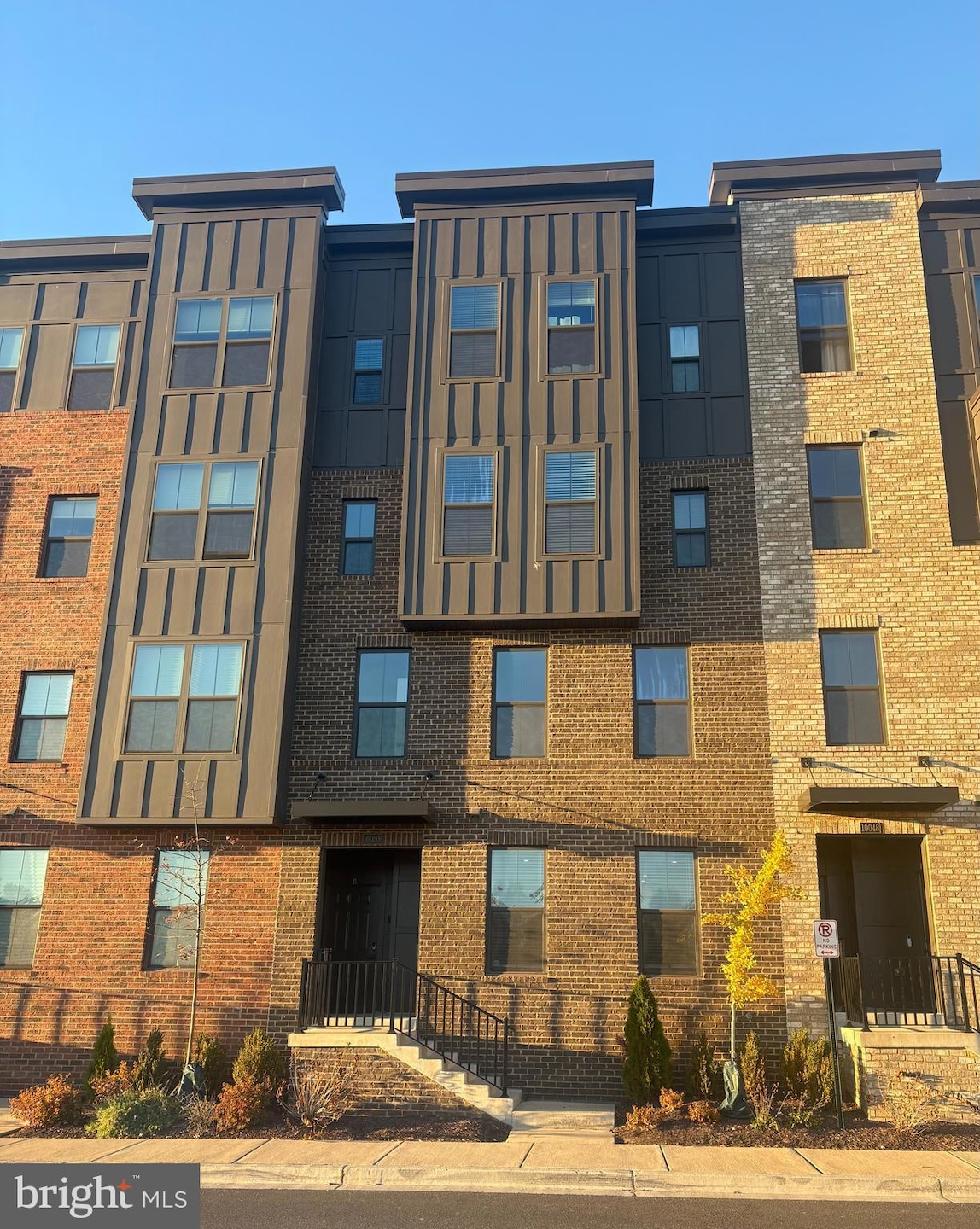 10050 American Pharoah Ln unit A, Laurel, MD 20723 - photo 1