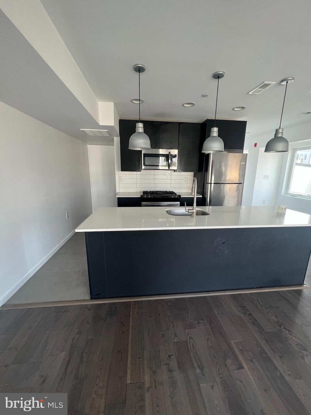 For Rent $1,700/month