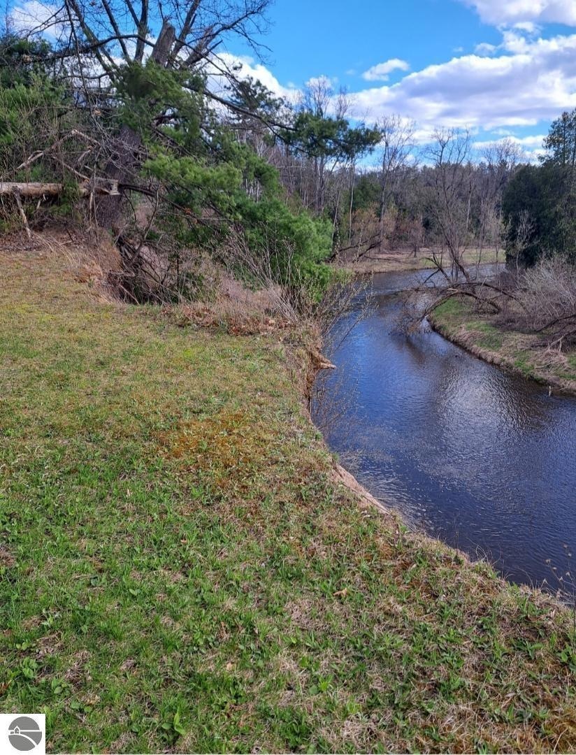 NKA Pinnacle Dr unit 94, Deep River Township, MI 48749 - photo 1