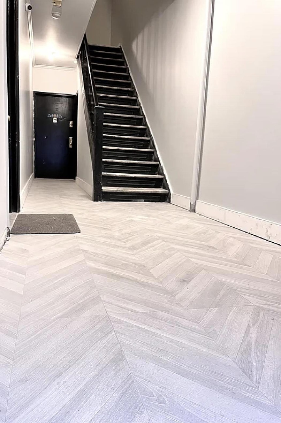 528 E 5th St unit 2-B, New York, NY 10009 - photo 1