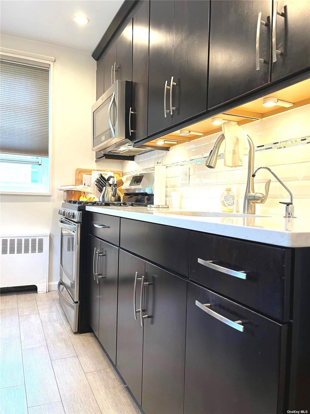 60-12 251st St unit 2-528, Little Neck, NY 11362 - photo 1