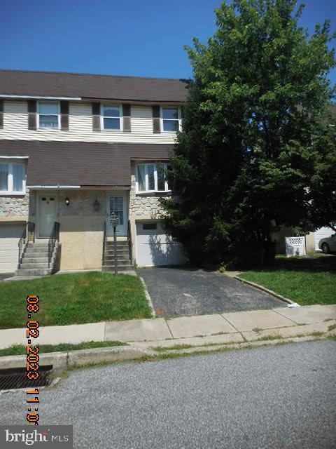 313 Patricia Ln, Secane, PA 19018 - photo 1