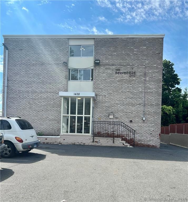 1428 North Ave unit A4, Bridgeport, CT 06604 - photo 1