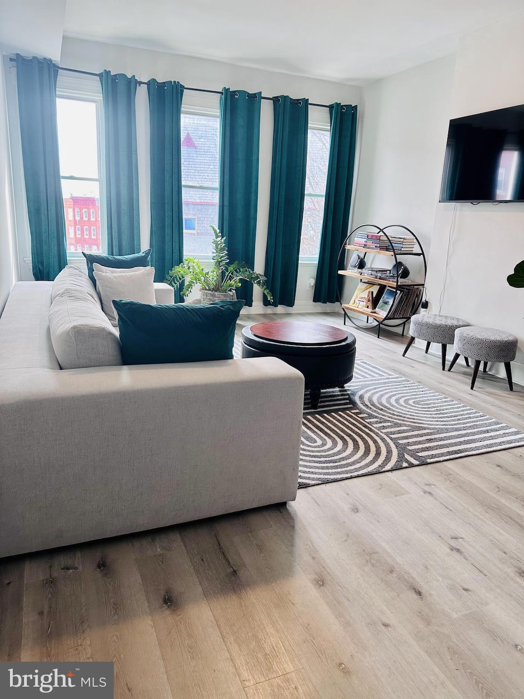 Under Contract $300,000