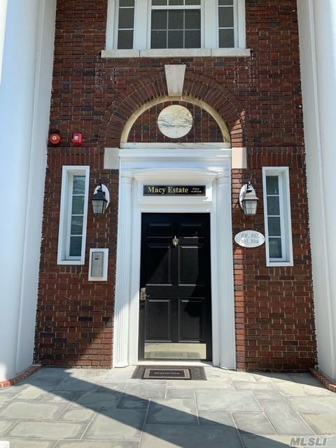 46 Islip Ave unit 103, Islip, NY 11751 - photo 1