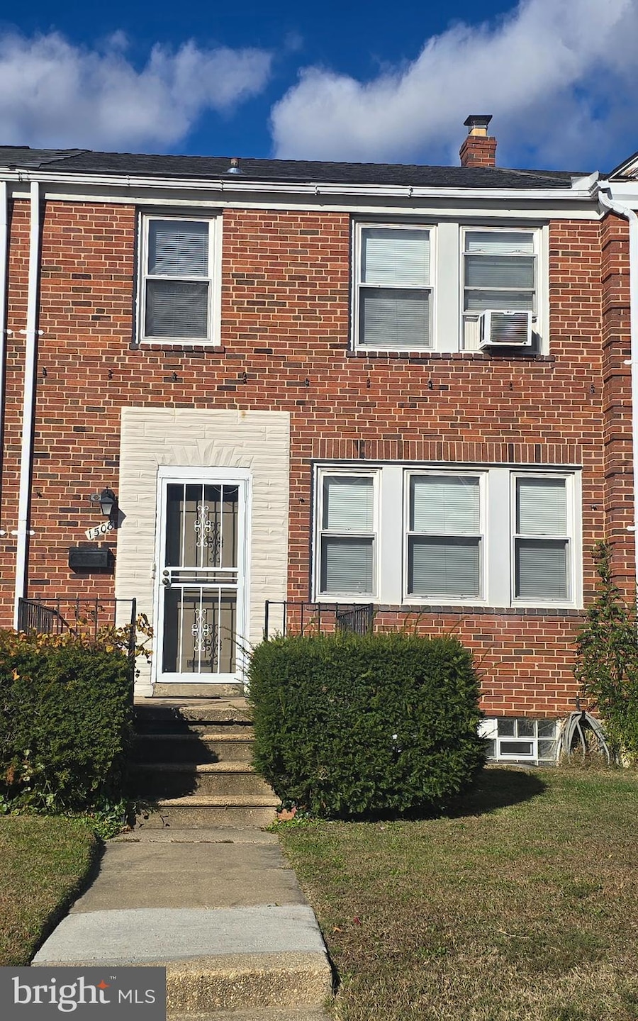 1508 Kennewick Rd, Baltimore, MD 21218 - photo 1