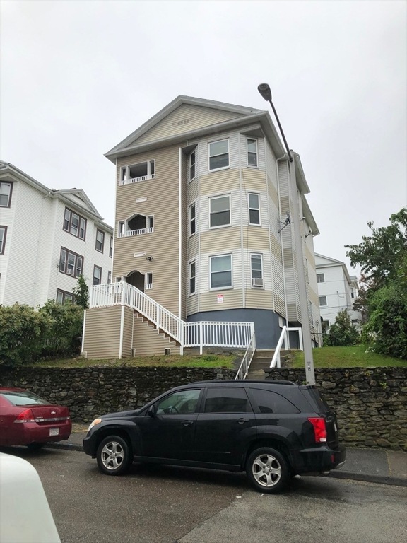 101 Sterling St, Worcester, MA 01610 - photo 1