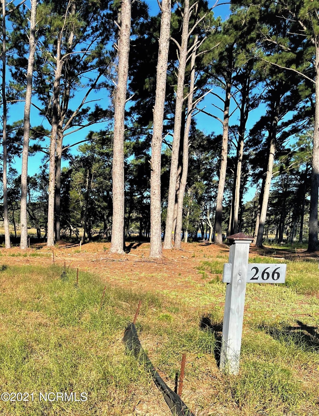 572 Sheldrake, Beaufort, NC 28516 - photo 1