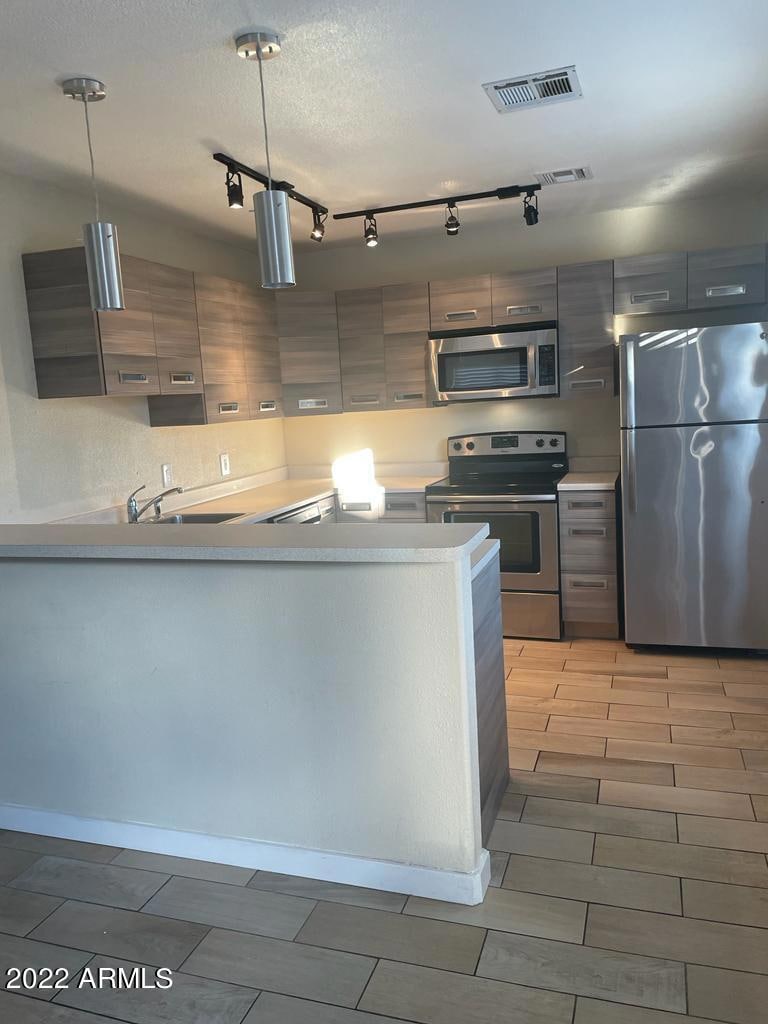 c2eb03ad-7905-482d-8cd4-af700a73d5be