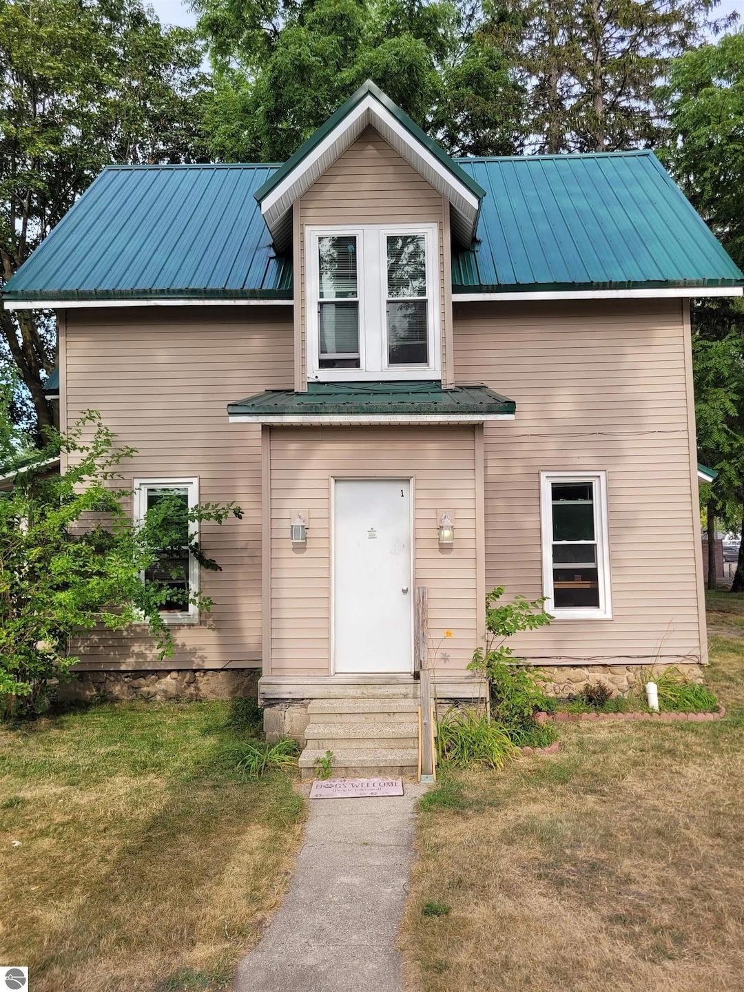 426 N State St, Alma, MI 48801 - photo 1