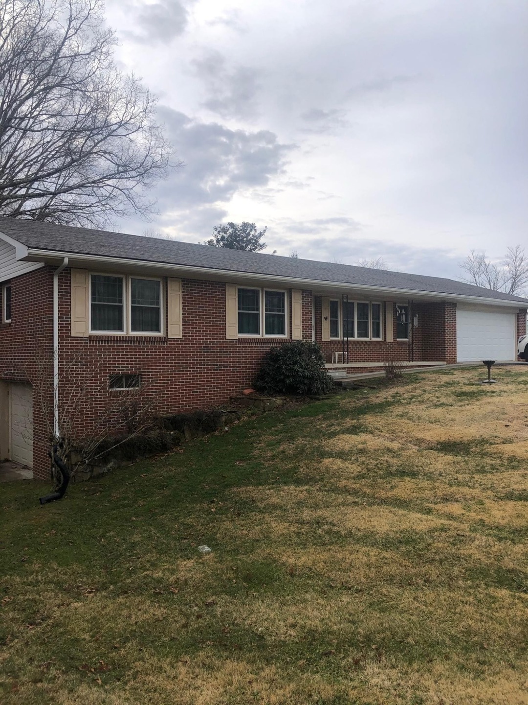 919 Frost Rd, Crossville, TN 38571 - photo 1