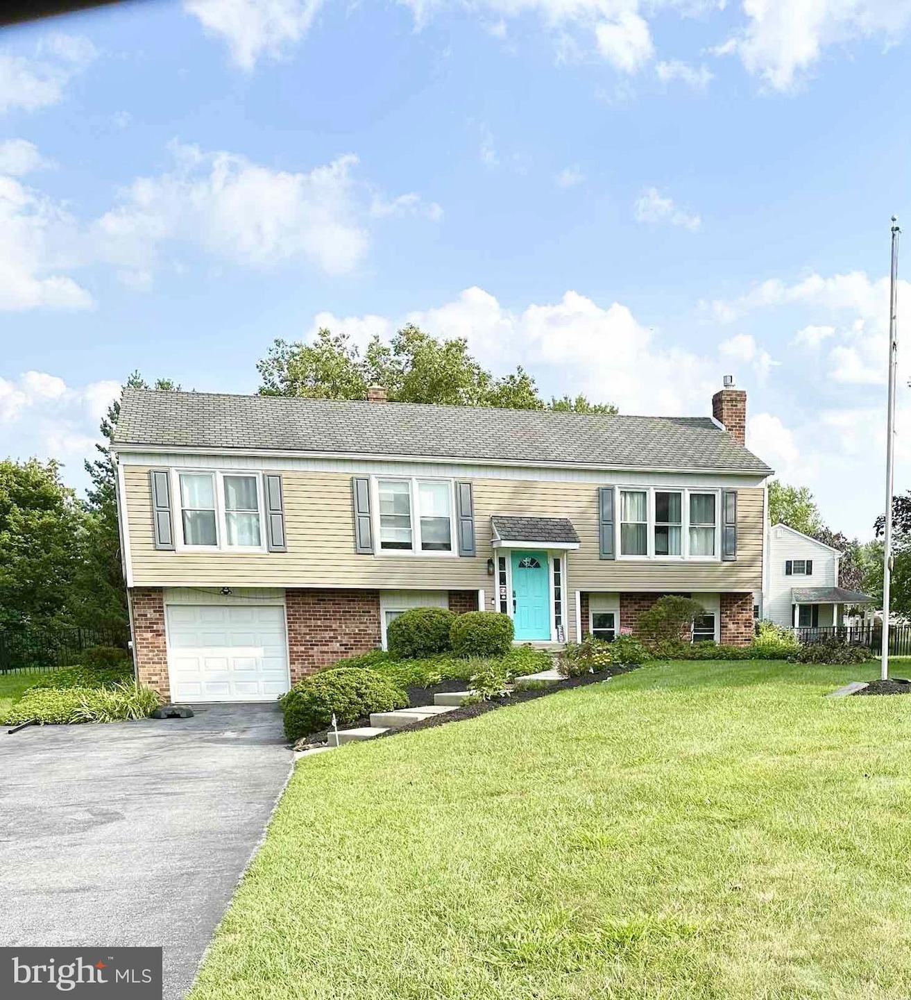 1099 Nobb Hill Dr, West Chester, PA 19380 - photo 1