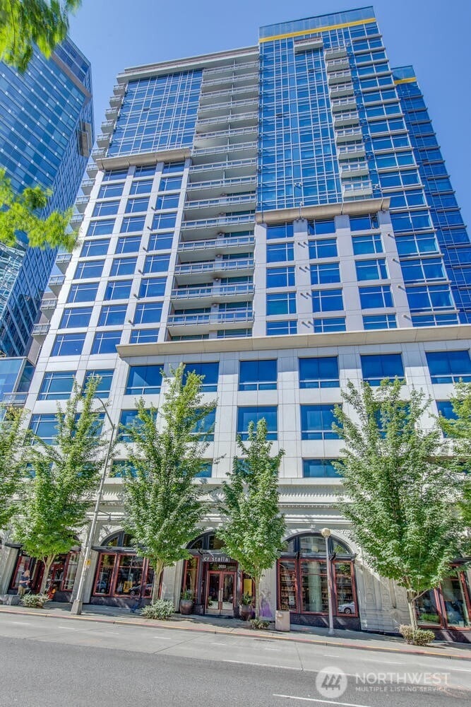 Cristilla Condominium Tower unit 1608, Seattle, WA 98121 - photo 1