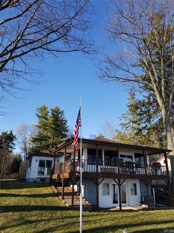 Welcome to 1252 Lake Street on the North Shore of 