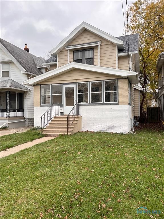 3945 Hazelhurst Ave, Toledo, OH 43612 - photo 1