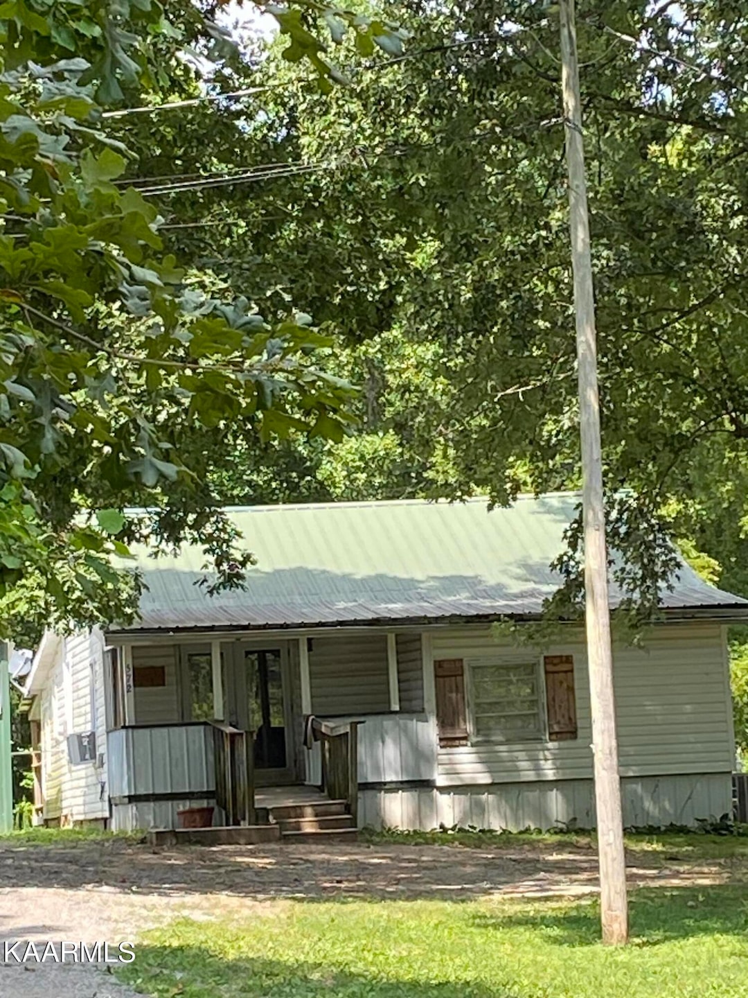 572 Claysville Rd, Crossville, TN 38571 - photo 1