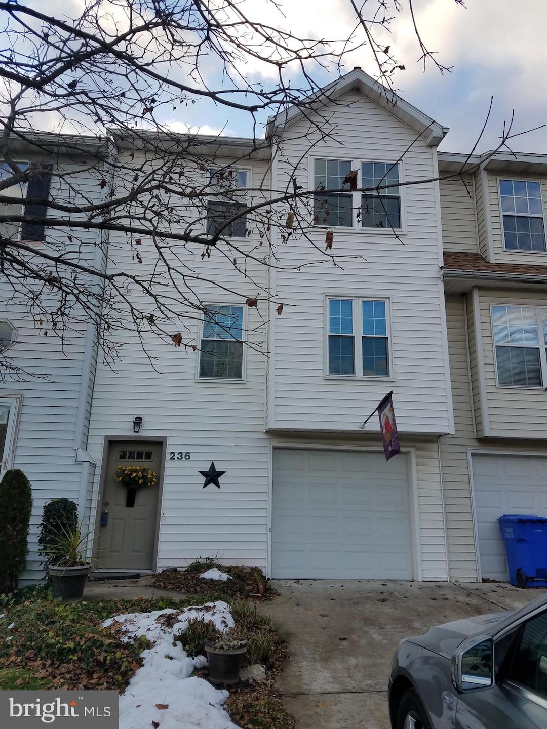 236 Lincoln Ave, Harrisburg, PA 17111 - photo 1