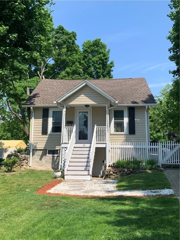 13 Redwood St, Woonsocket, RI 02895 - photo 1