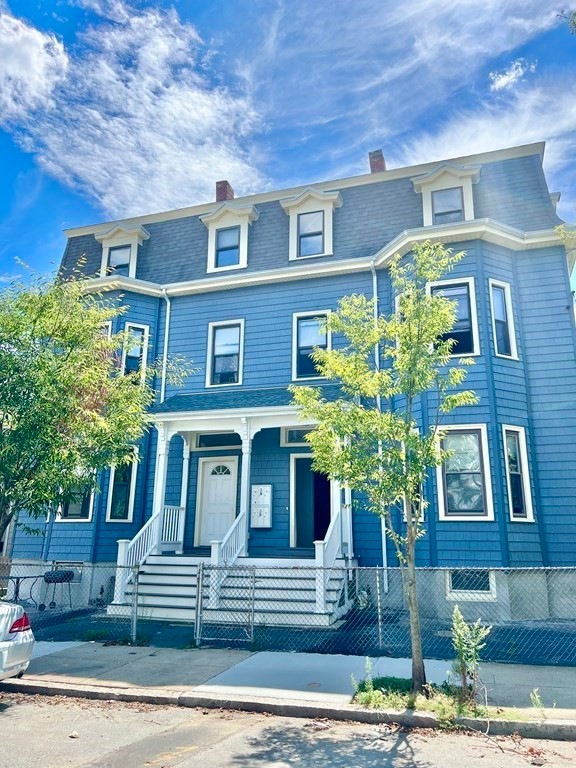 16 Flint St unit 3, Somerville, MA 02145 - photo 1