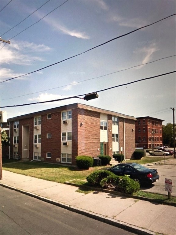 29 Woodbine St unit A3, Pawtucket, RI 02860 - photo 1