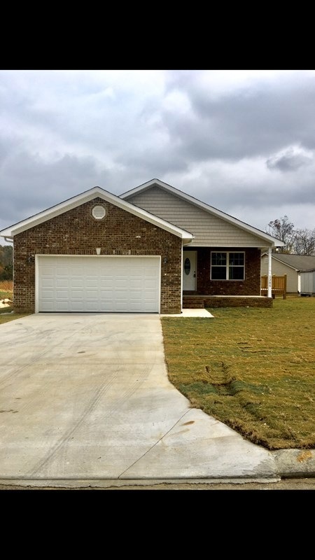 577 Bud Holland Rd, Dalton, GA 30721 - photo 1