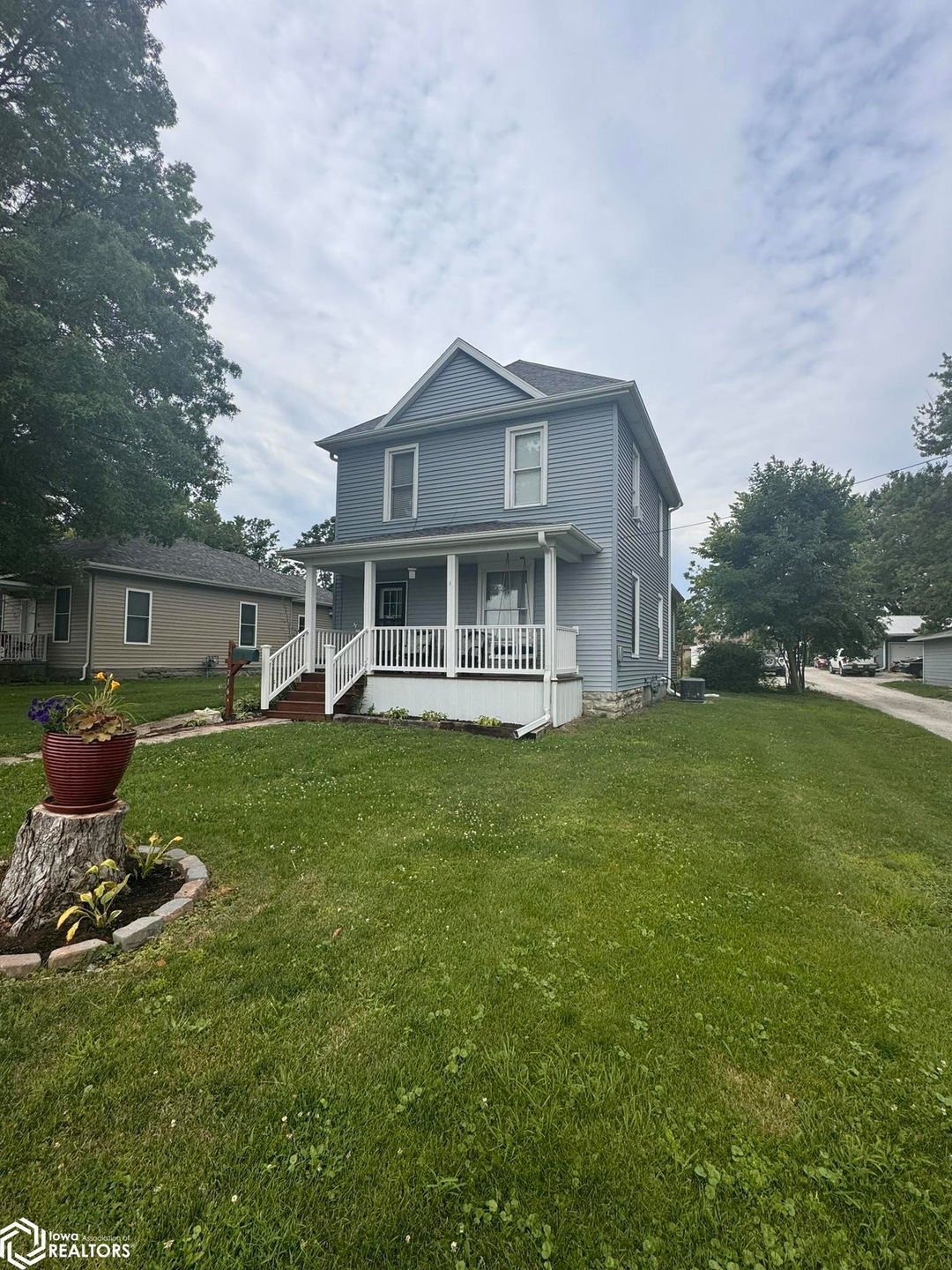 216 S Kossuth St, Osceola, IA 50213 - photo 1