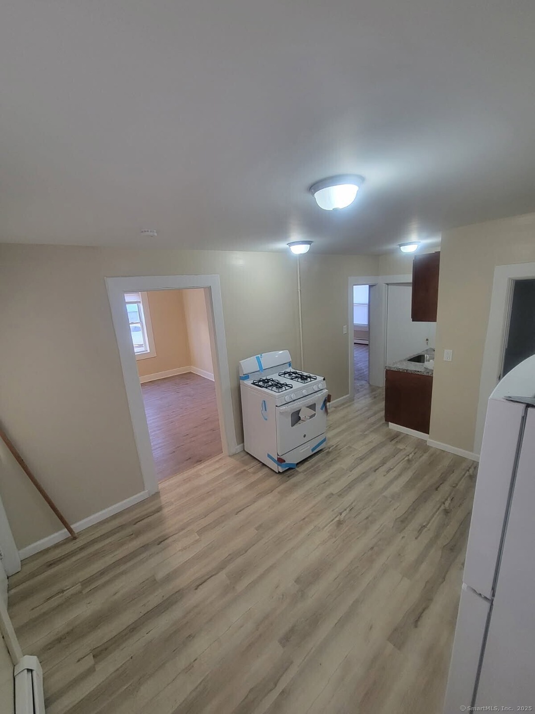 102 Fairview St unit 3, Waterbury, CT 06710 - photo 1