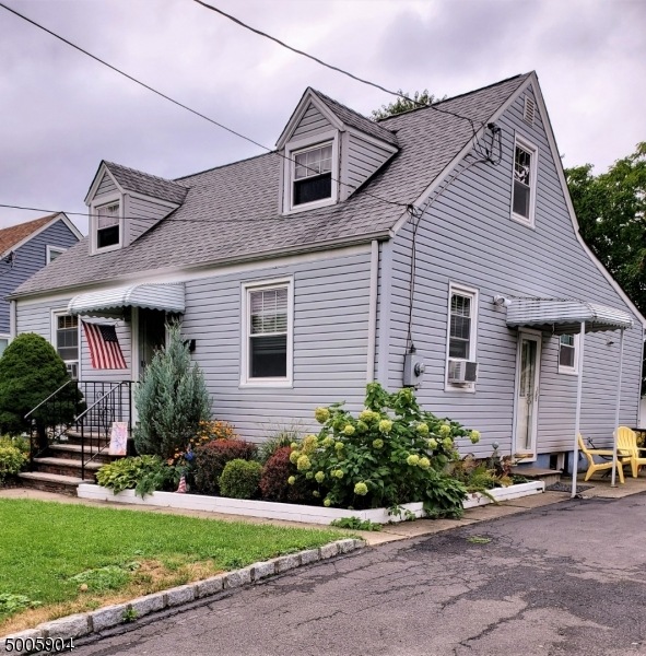 537 Carleton St, Bound Brook, NJ 08805 - photo 1