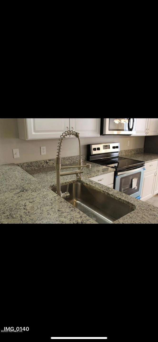 282 Aquarius Cir W, Jacksonville, FL 32216 - photo 1