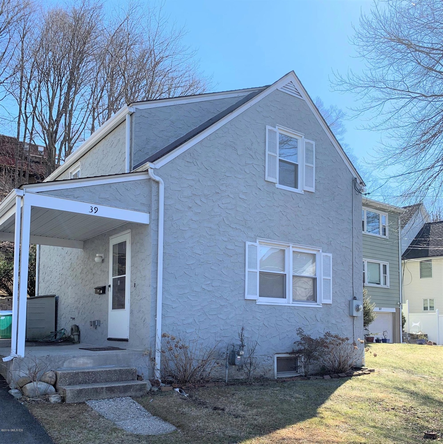 39 Pemberwick Rd, Greenwich, CT 06831 - photo 1