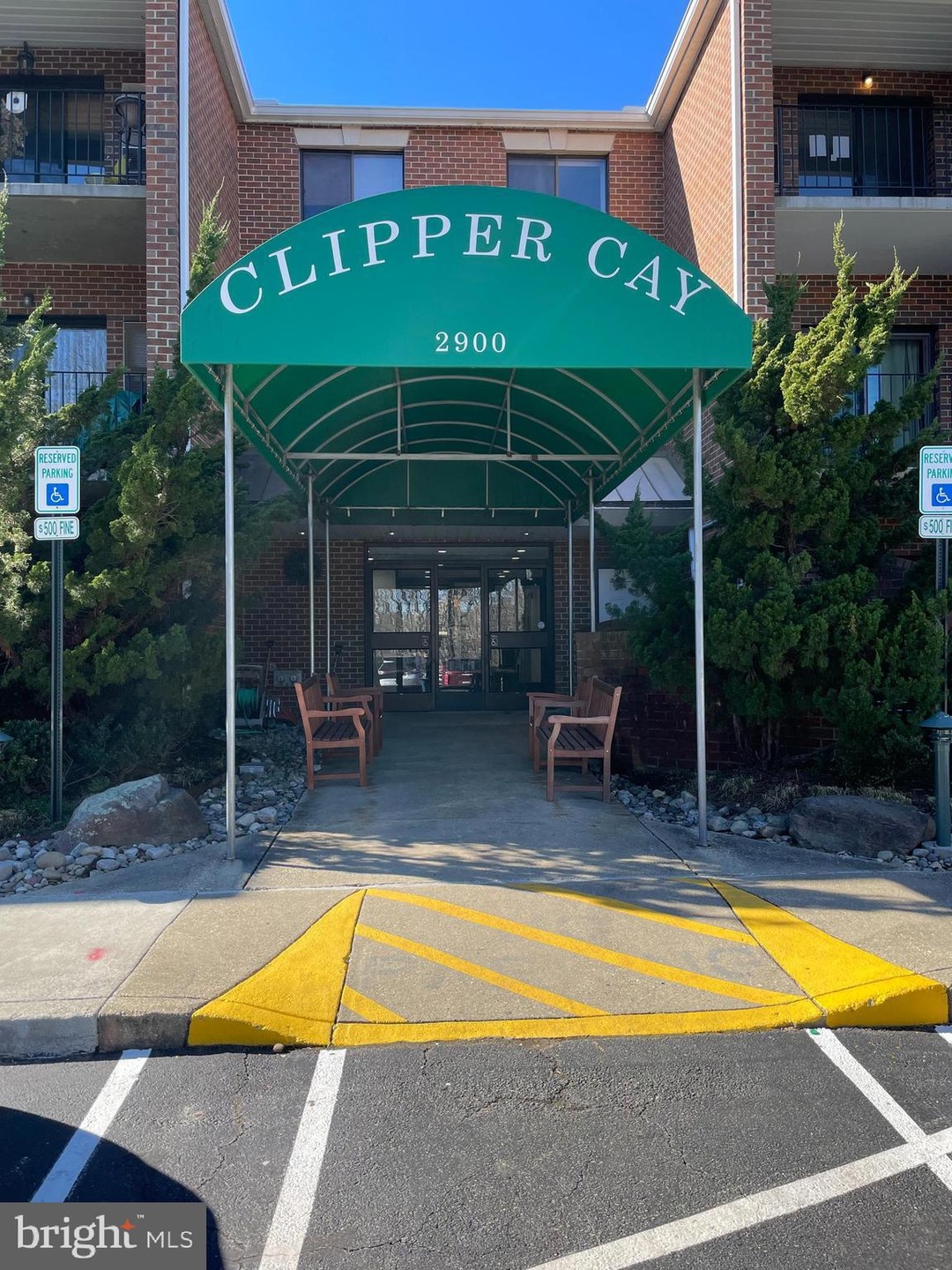 Clipper Cay unit 207, Annapolis, MD 21401 - photo 1