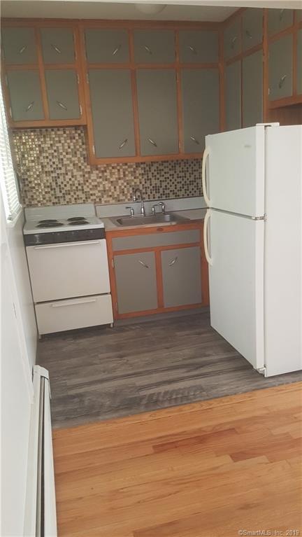 15 Pilgrim Trail unit B8, Woodbury, CT 06798 - photo 1