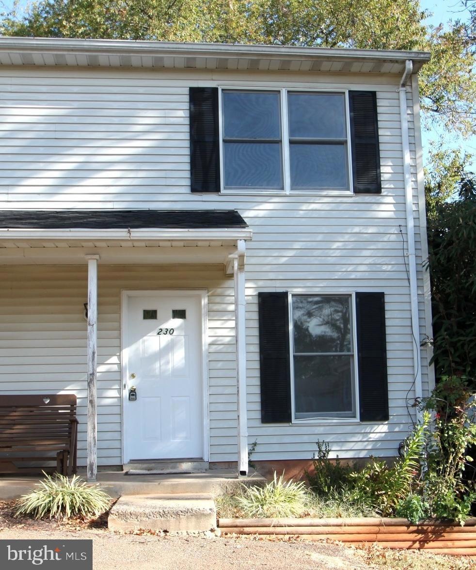 230 E Williams St, Culpeper, VA 22701 - photo 1
