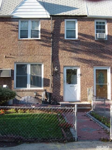253-27 86th Ave, Jamaica, NY 11426 - photo 1