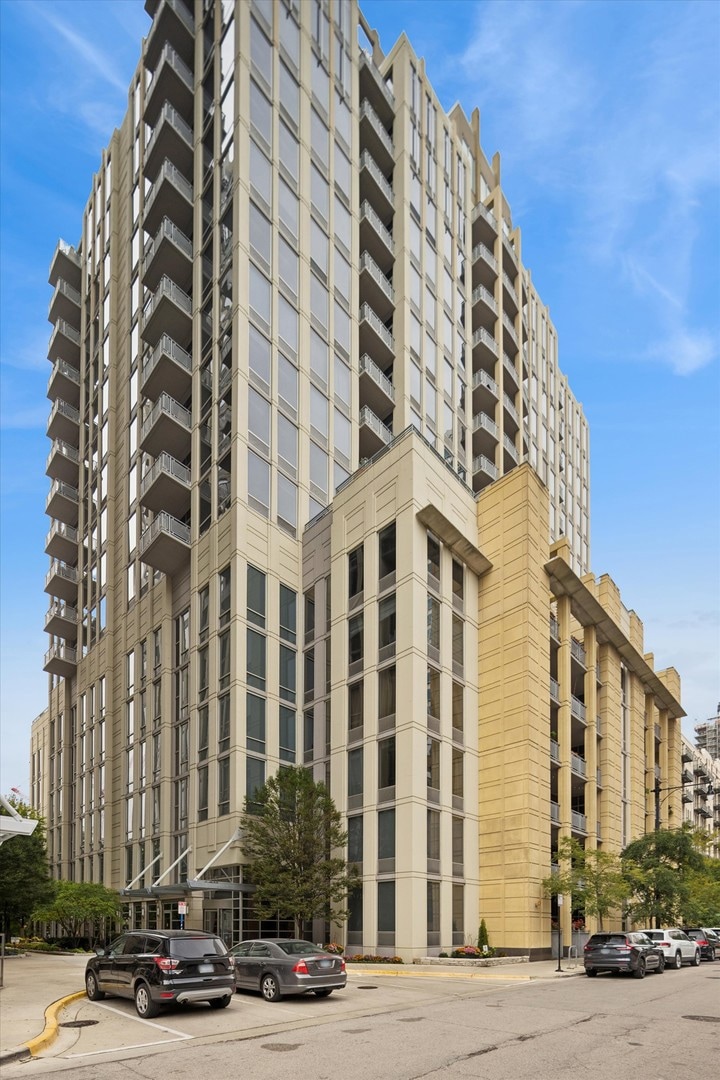 River Village Lofts unit 1002, Chicago, IL 60654 - photo 1